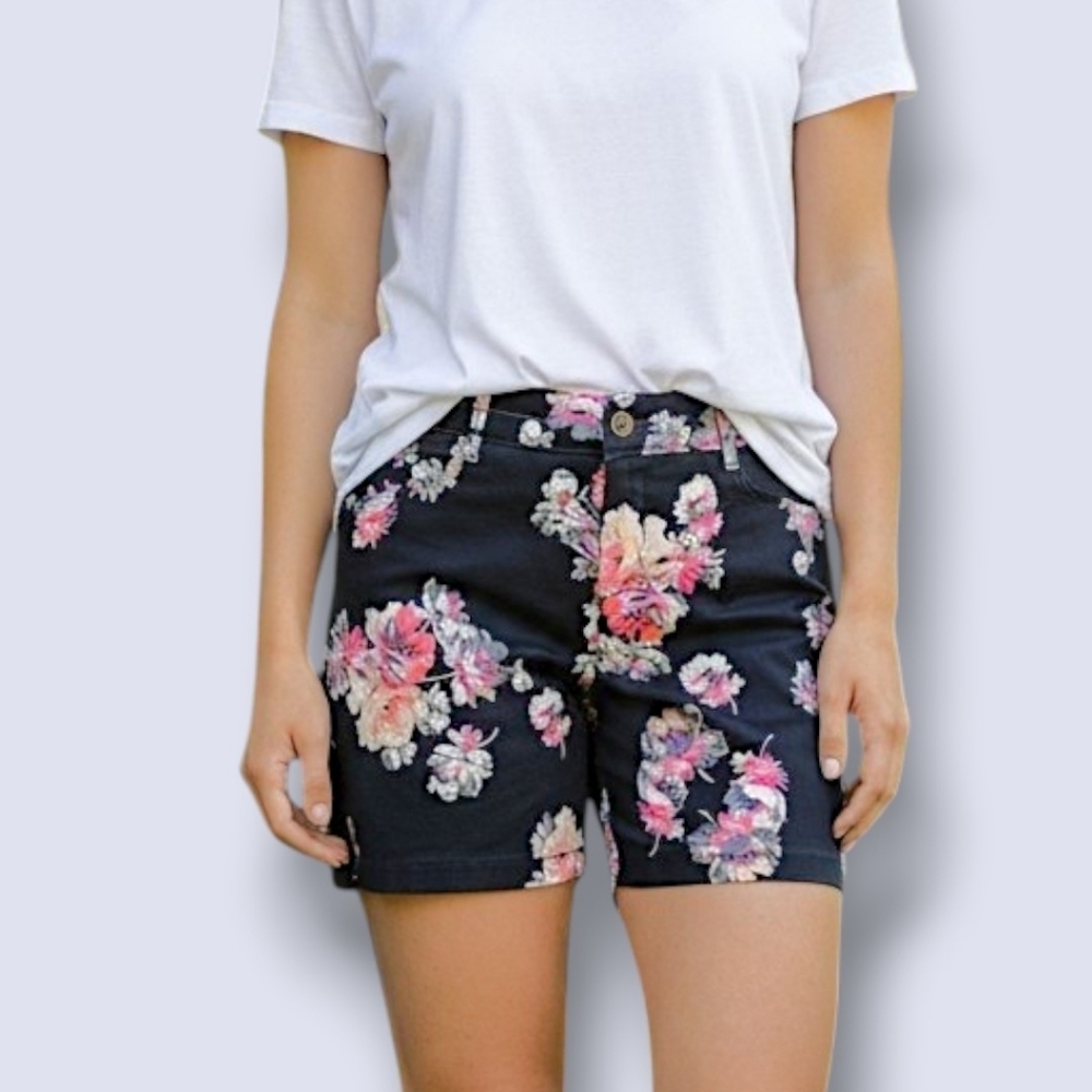 🩳LEE Slimming Natural Fit Jenna Floral Print Shorts